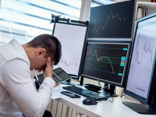 How to Emotionally Handle Losses When Investing